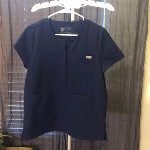Figs, navy limited style top